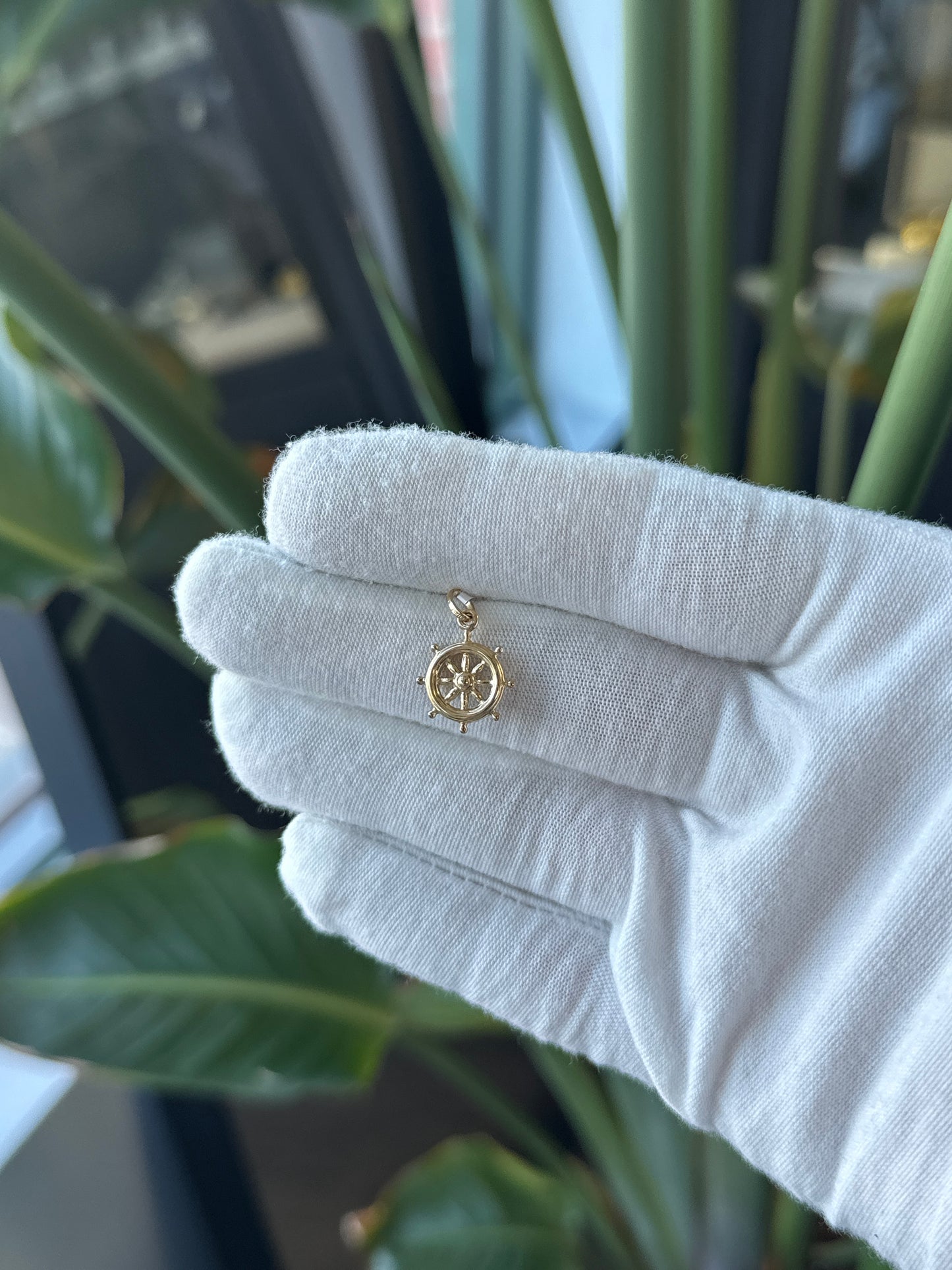 14k Yellow Gold Boat Helm Pendant - General Design Jewelers