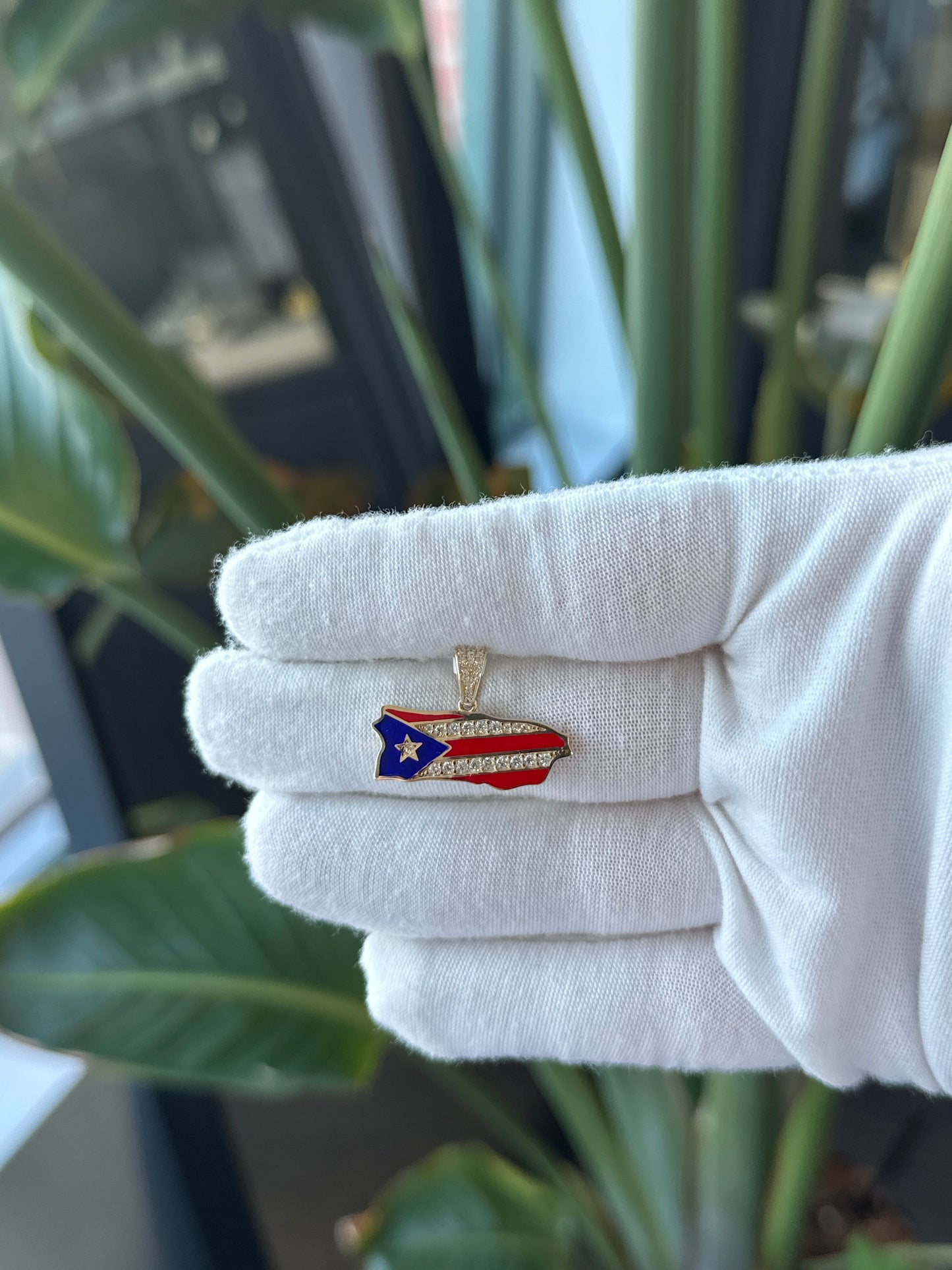 14k Yellow Gold Enameled Puerto Rican Island Pendant With Cubic Zirconium - General Design Jewelers