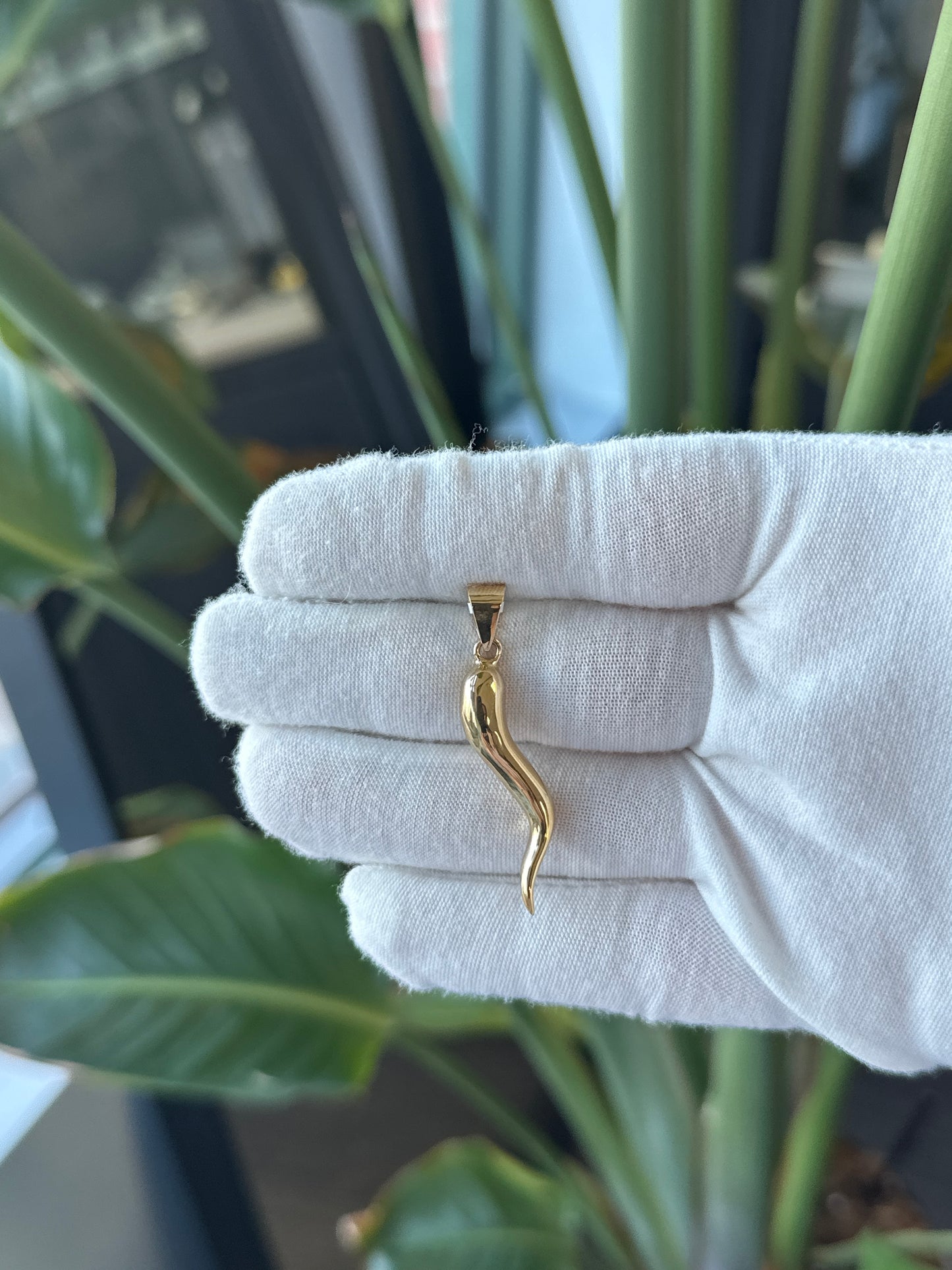 14k Yellow Gold Italian Horn Pendant 1.5" - General Design Jewelers