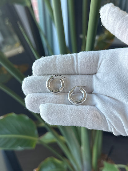 14k White Gold Chunky Hoop Earrings | .75" - General Design Jewelers
